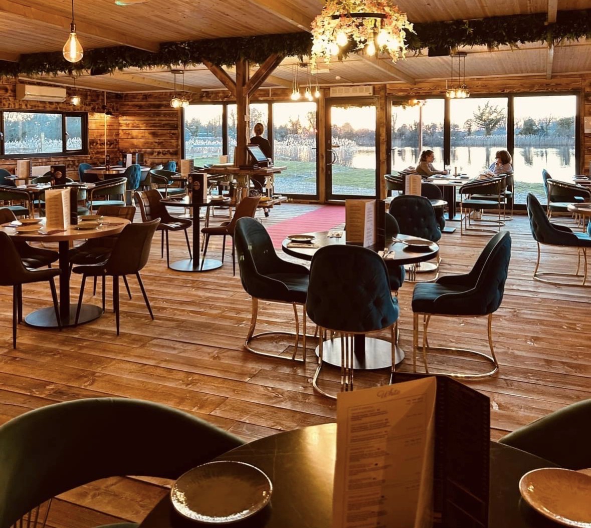Woodland Kitchen and Bar